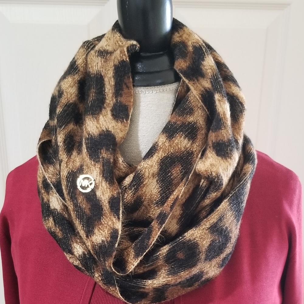 Michael Kors - Animal Print Infinity Scarf